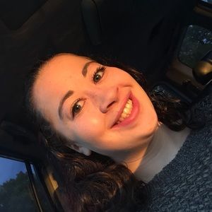 Meet your Posher, Brianna